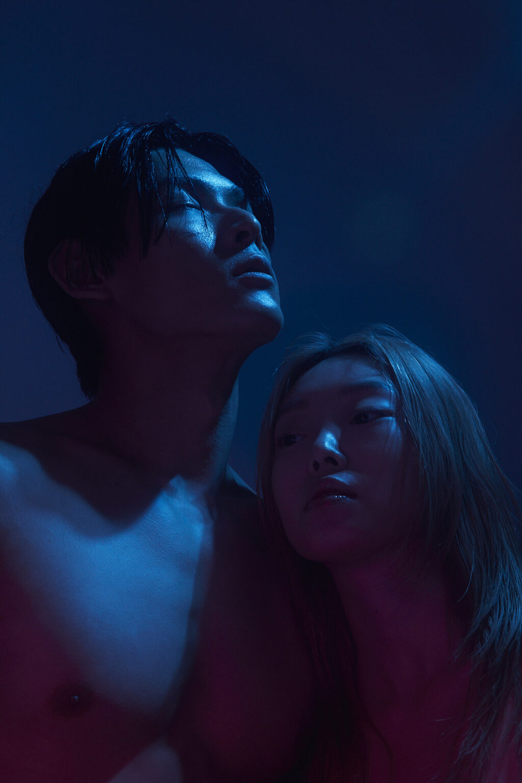 Blue Moon Light reflect on couple model face